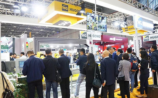 第二届进博会bevictor伟德官网意大利CEA展位人气爆棚