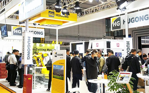 第二届进博会bevictor伟德官网意大利CEA展位智能焊接与切割云平台受到极大关注